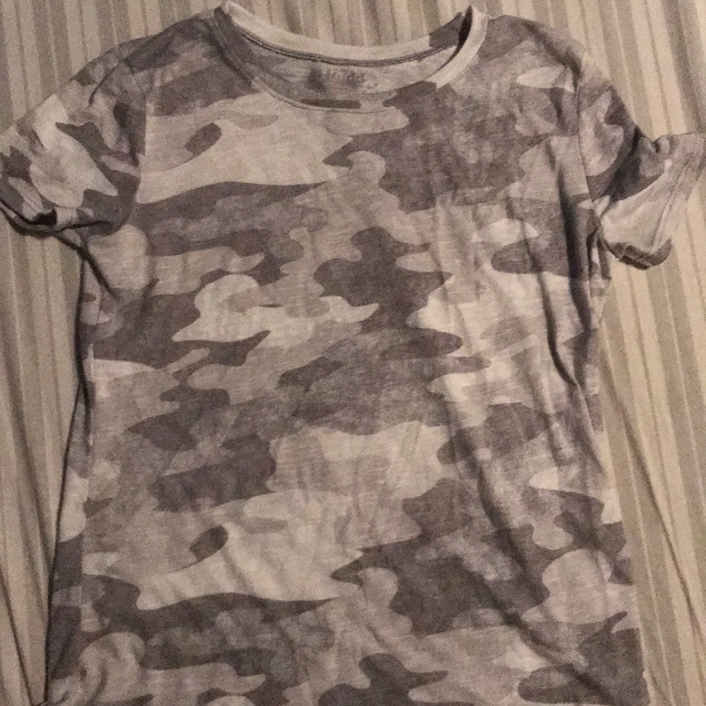 Grey camouflage tee